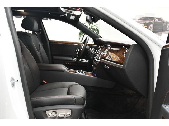 WHITE, 2020 ROLLS-ROYCE GHOST SERIES II Thumnail Image 94