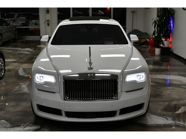 WHITE, 2020 ROLLS-ROYCE GHOST SERIES II Thumnail Image 104