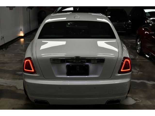WHITE, 2020 ROLLS-ROYCE GHOST SERIES II Thumnail Image 105