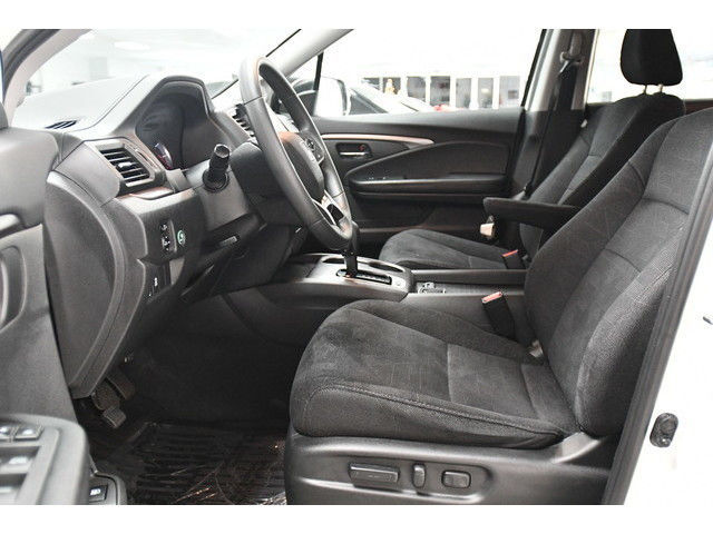 WHITE, 2019 HONDA PILOT Thumnail Image 24