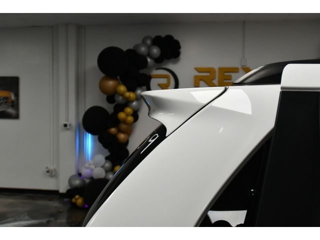 WHITE, 2013 TOYOTA SIENNA Thumnail Image 45