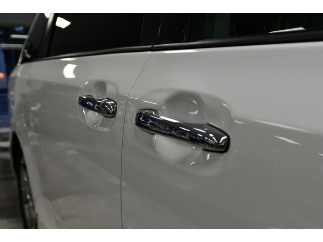 WHITE, 2013 TOYOTA SIENNA Thumnail Image 49