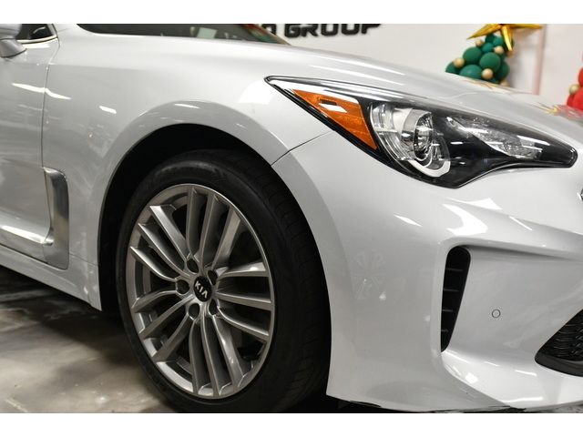 SILVER, 2018 KIA STINGER Thumnail Image 16