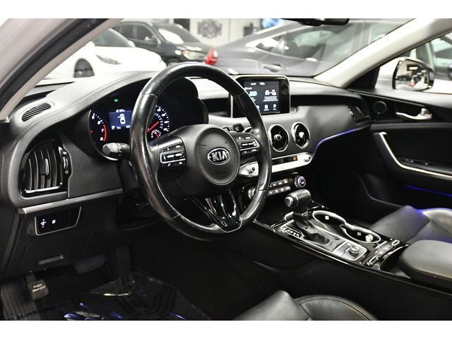 SILVER, 2018 KIA STINGER Thumnail Image 39