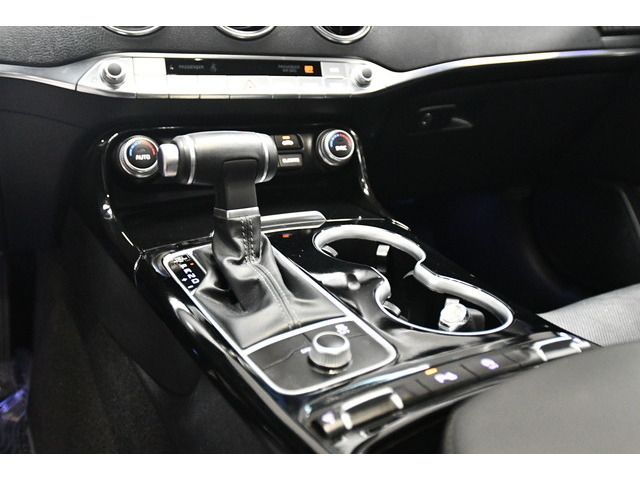 SILVER, 2018 KIA STINGER Thumnail Image 41
