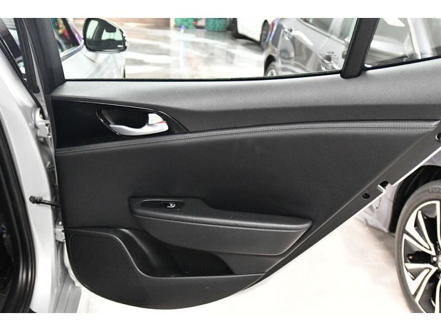 SILVER, 2018 KIA STINGER Thumnail Image 56