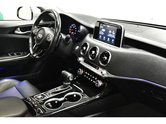 SILVER, 2018 KIA STINGER Thumnail Image 57