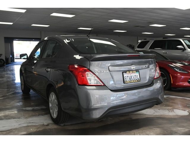 GRAY, 2018 NISSAN VERSA Thumnail Image 6