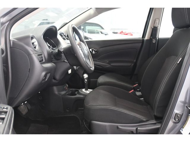 GRAY, 2018 NISSAN VERSA Thumnail Image 24