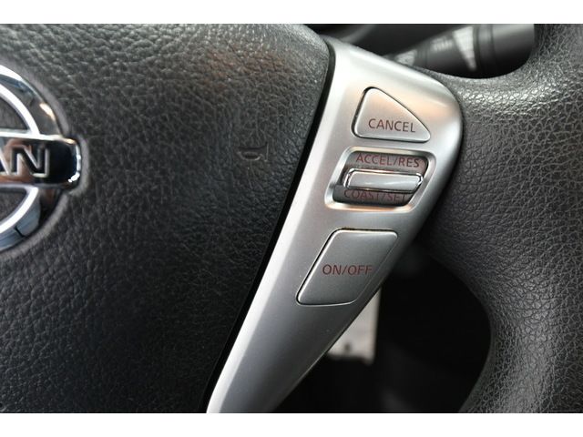 GRAY, 2018 NISSAN VERSA Thumnail Image 29