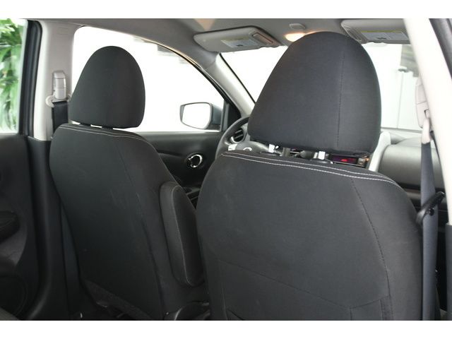 GRAY, 2018 NISSAN VERSA Thumnail Image 35