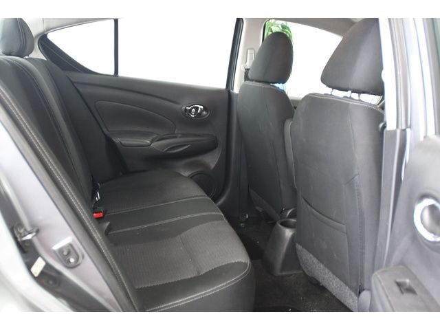 GRAY, 2018 NISSAN VERSA Thumnail Image 37