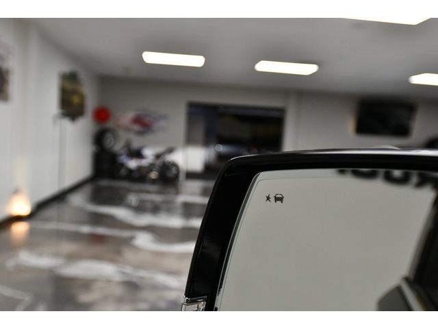 BLACK, 2018 CADILLAC ESCALADE Thumnail Image 63