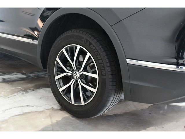 BLACK, 2018 VOLKSWAGEN TIGUAN Thumnail Image 18
