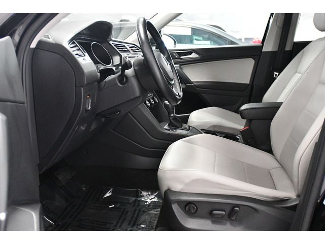 BLACK, 2018 VOLKSWAGEN TIGUAN Thumnail Image 29
