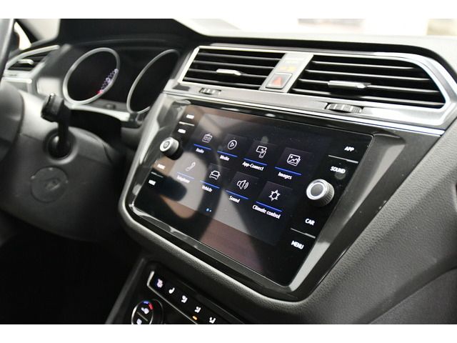 BLACK, 2018 VOLKSWAGEN TIGUAN Thumnail Image 63
