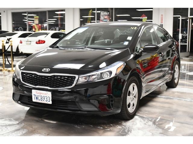 WHITE, 2017 KIA FORTE Thumnail Image 3