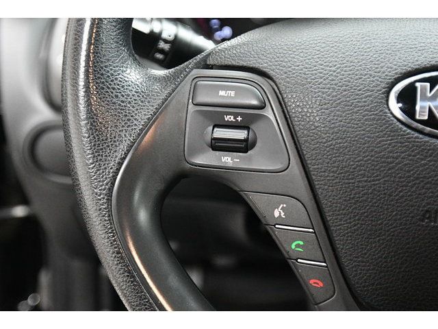 WHITE, 2017 KIA FORTE Thumnail Image 19