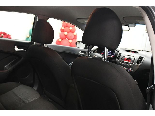 WHITE, 2017 KIA FORTE Thumnail Image 33