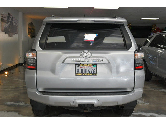 SILVER, 2019 TOYOTA 4RUNNER Thumnail Image 5