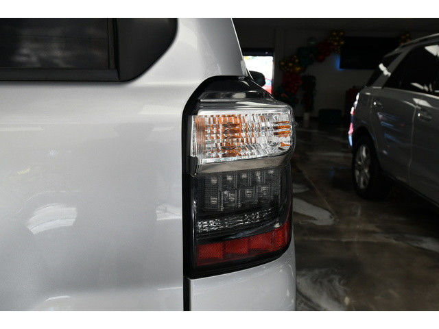 SILVER, 2019 TOYOTA 4RUNNER Thumnail Image 10