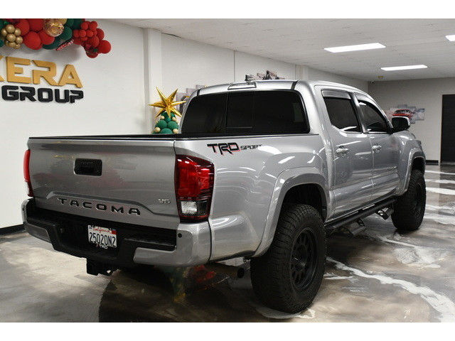 SILVER, 2018 TOYOTA TACOMA Thumnail Image 4