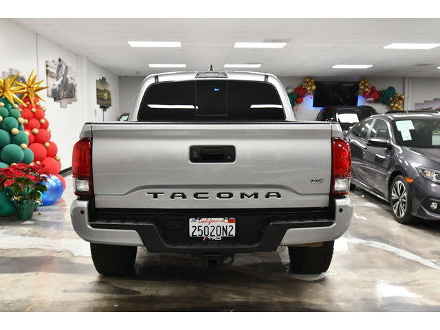 SILVER, 2018 TOYOTA TACOMA Thumnail Image 5