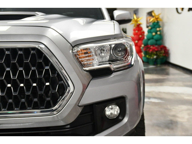 SILVER, 2018 TOYOTA TACOMA Thumnail Image 12
