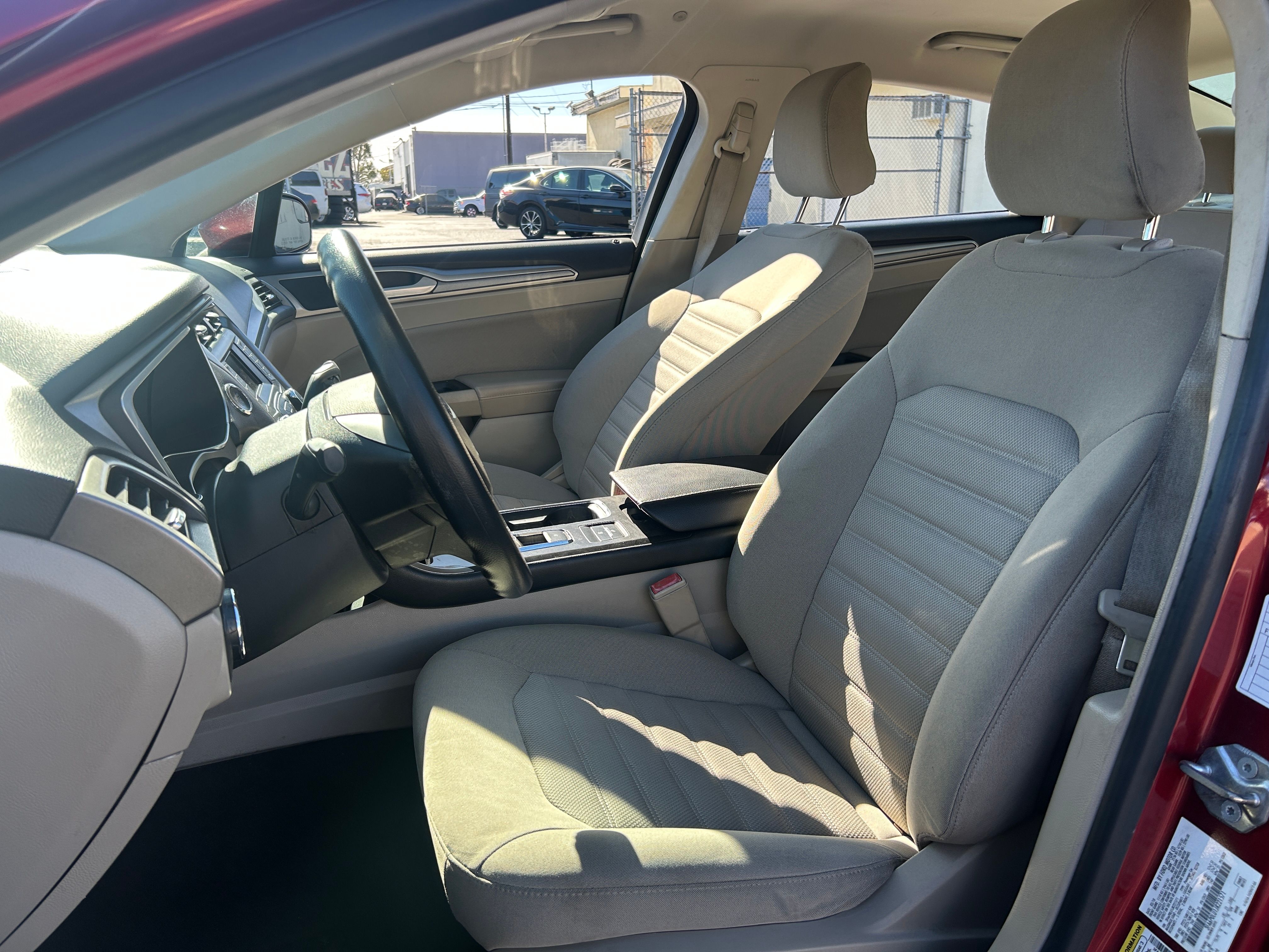 RED, 2018 FORD FUSION Thumnail Image 20