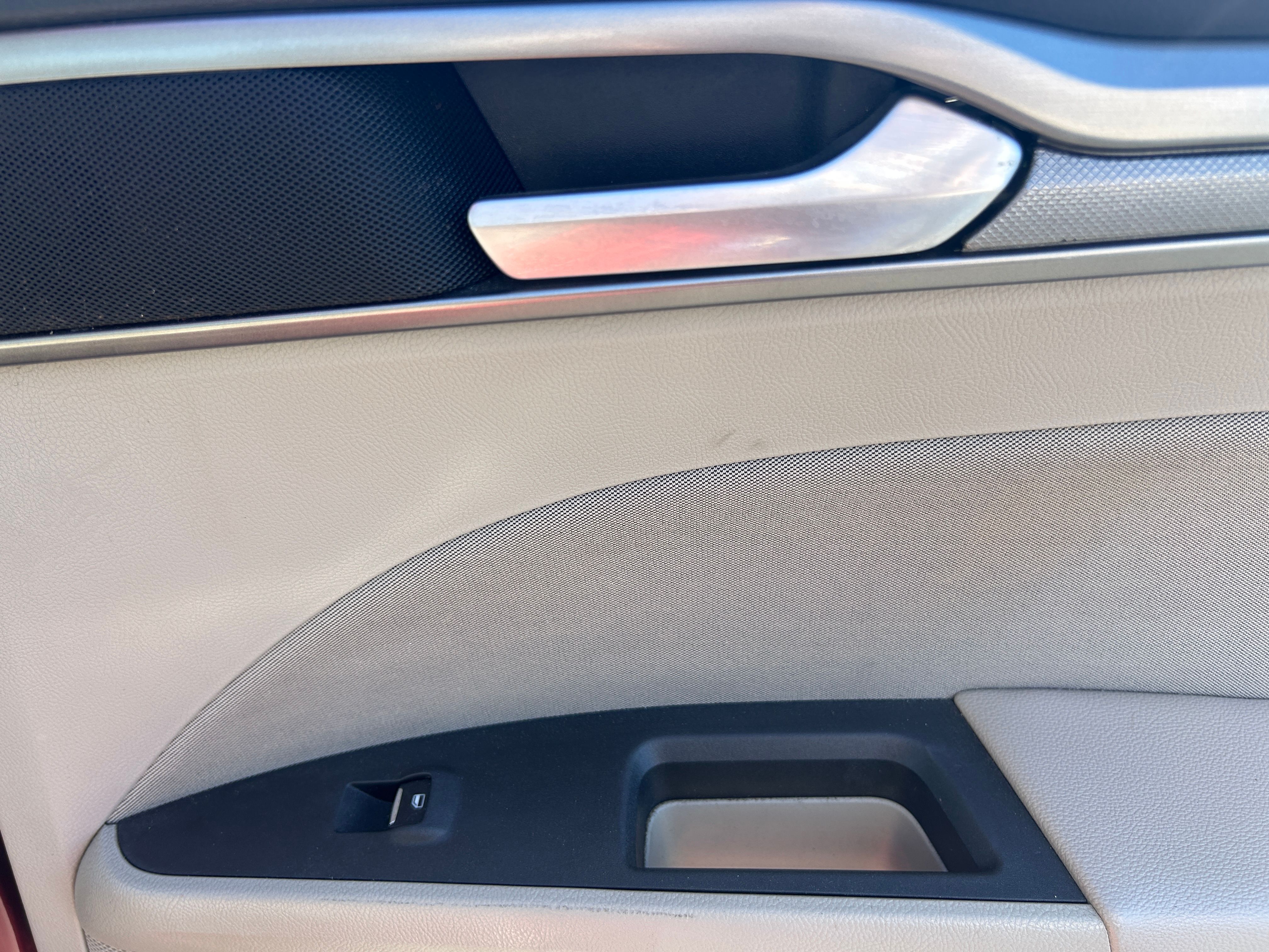 RED, 2018 FORD FUSION Thumnail Image 32