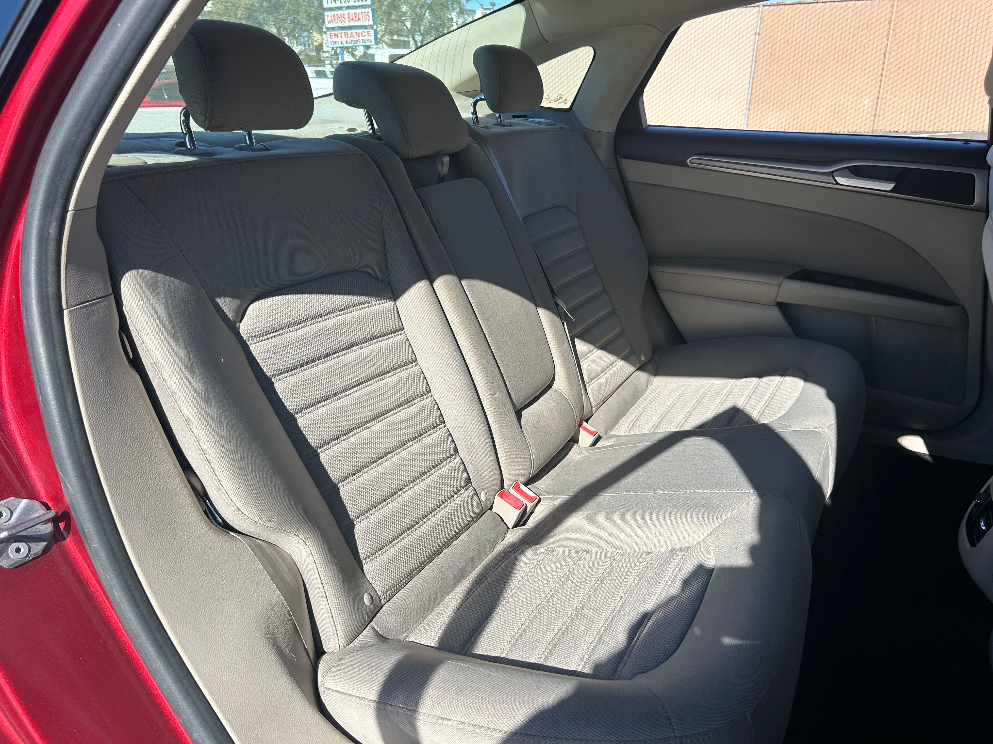RED, 2018 FORD FUSION Thumnail Image 33