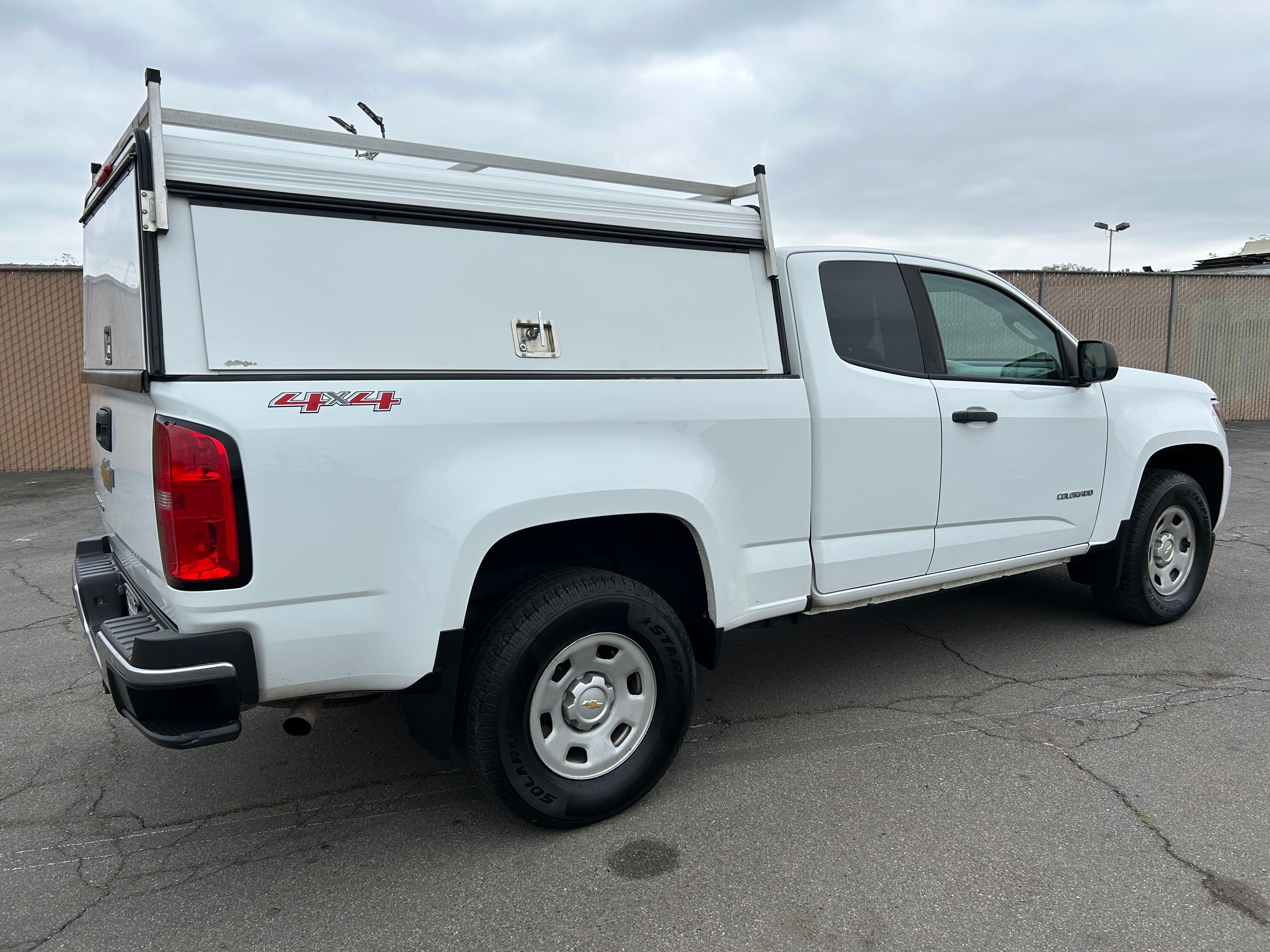 WHITE, 2018 CHEVROLET COLORADO EXTENDED CAB Thumnail Image 4