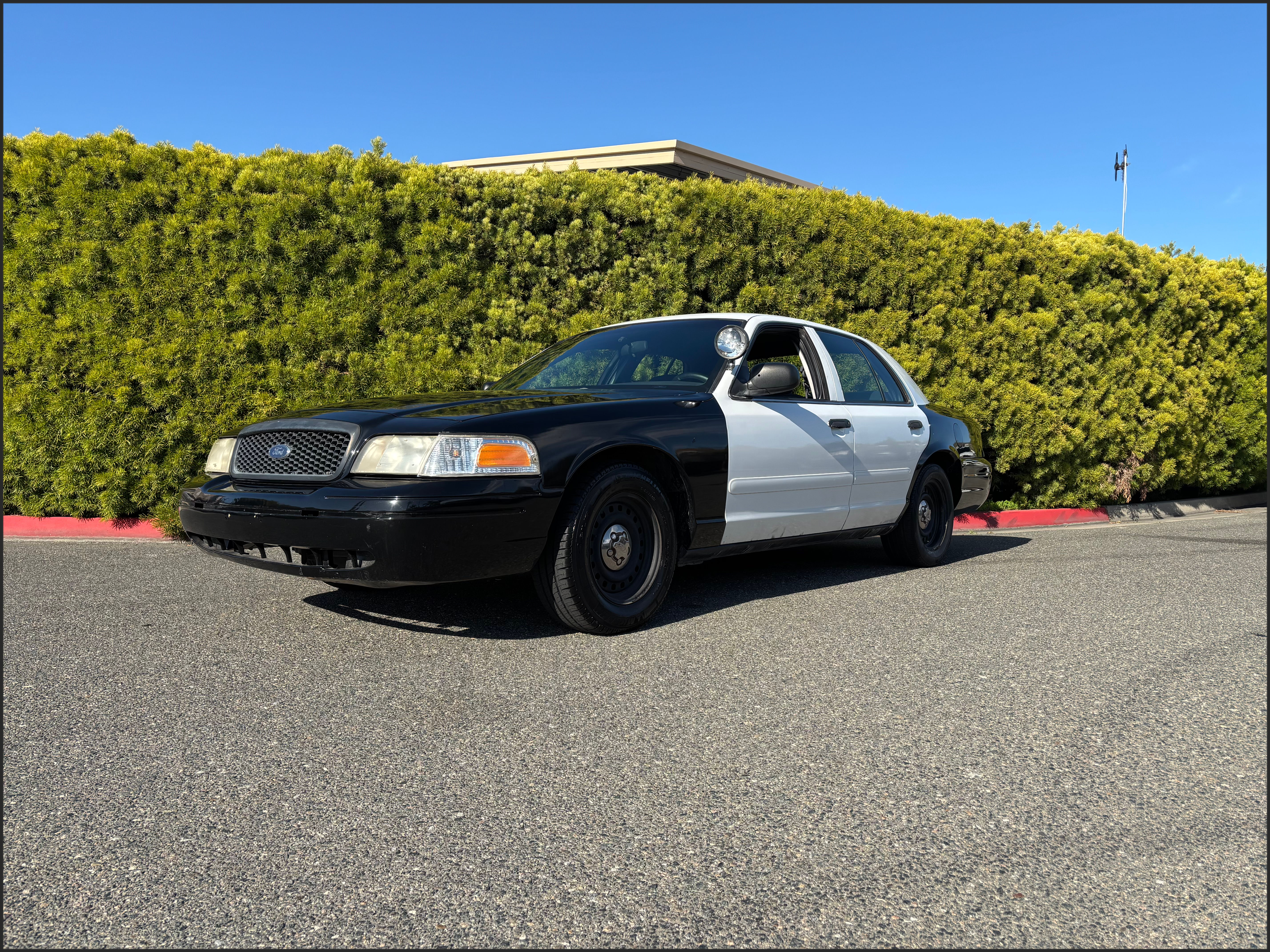 2001 FORD CROWN VICTORIA Image 