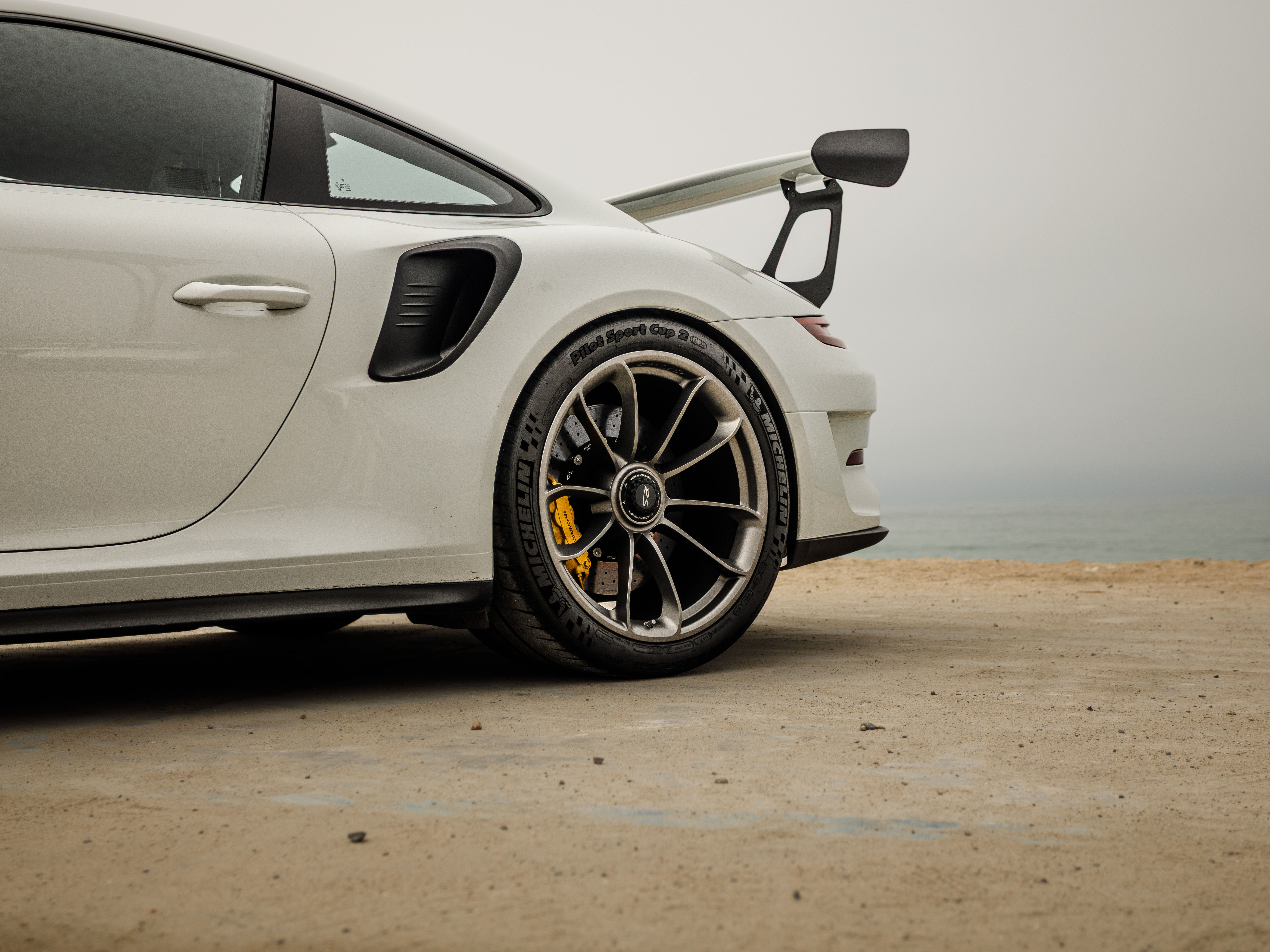 2019 PORSCHE 911 Image 12