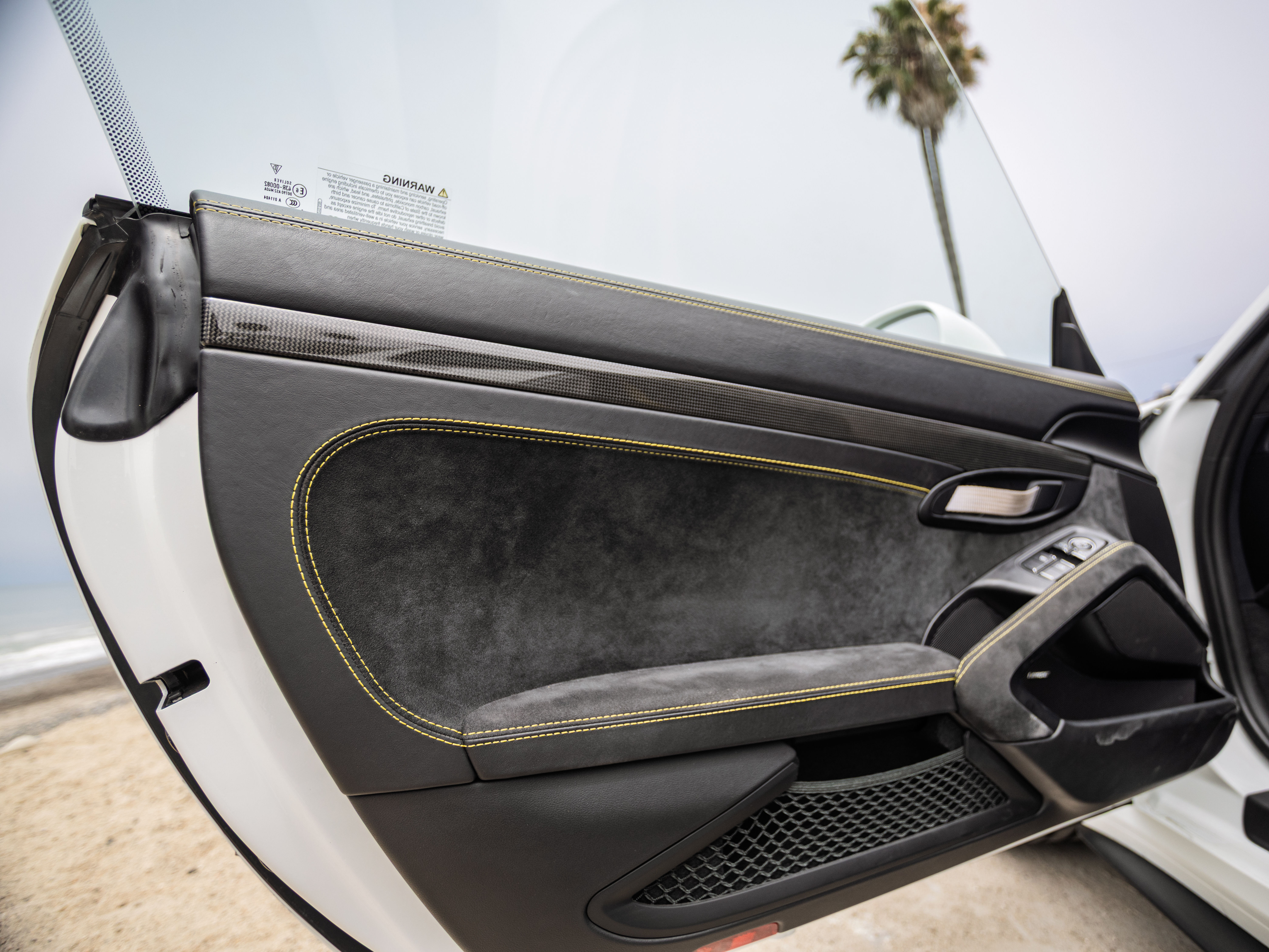 2019 PORSCHE 911 Image 19