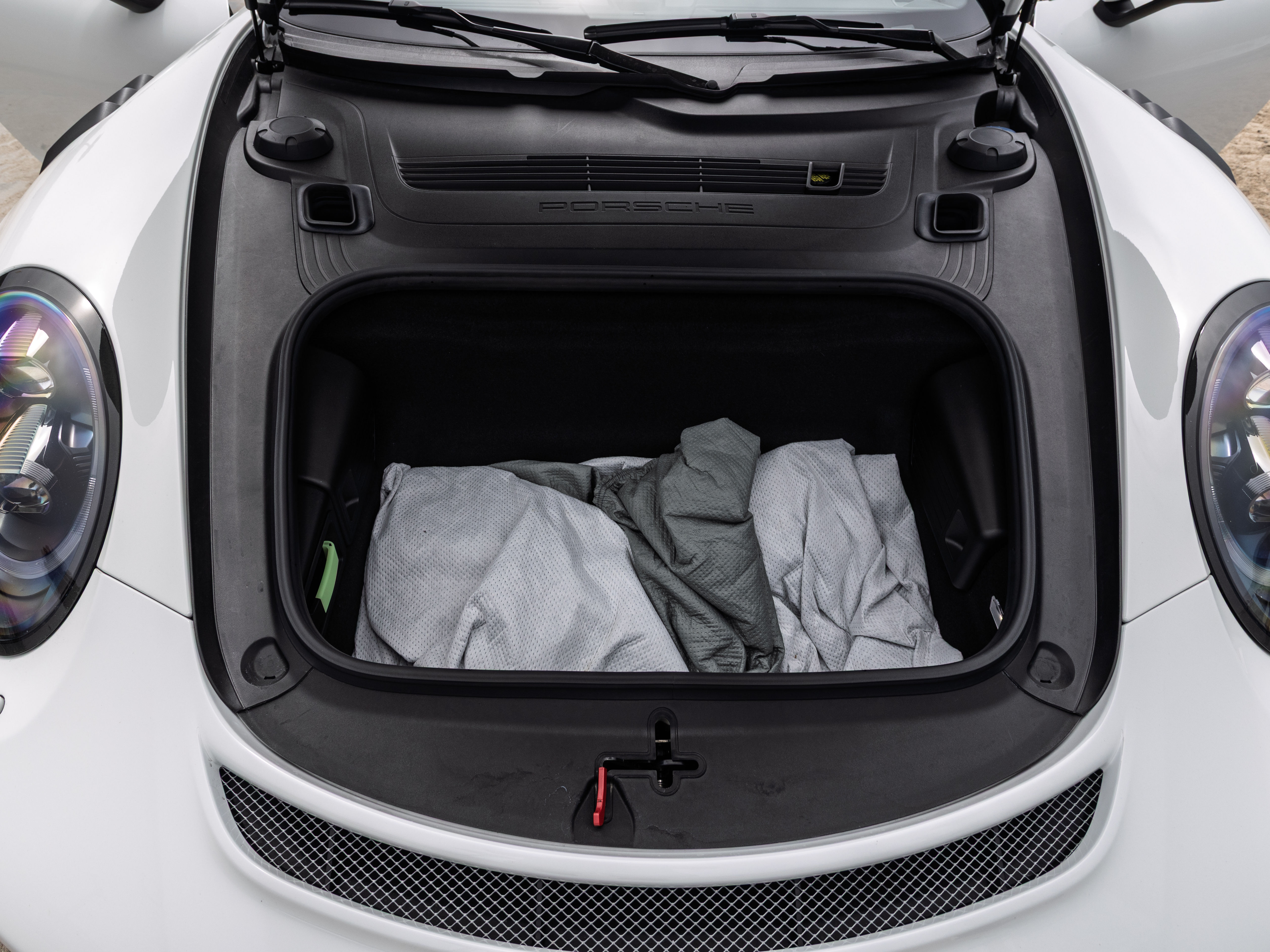 2019 PORSCHE 911 Image 28