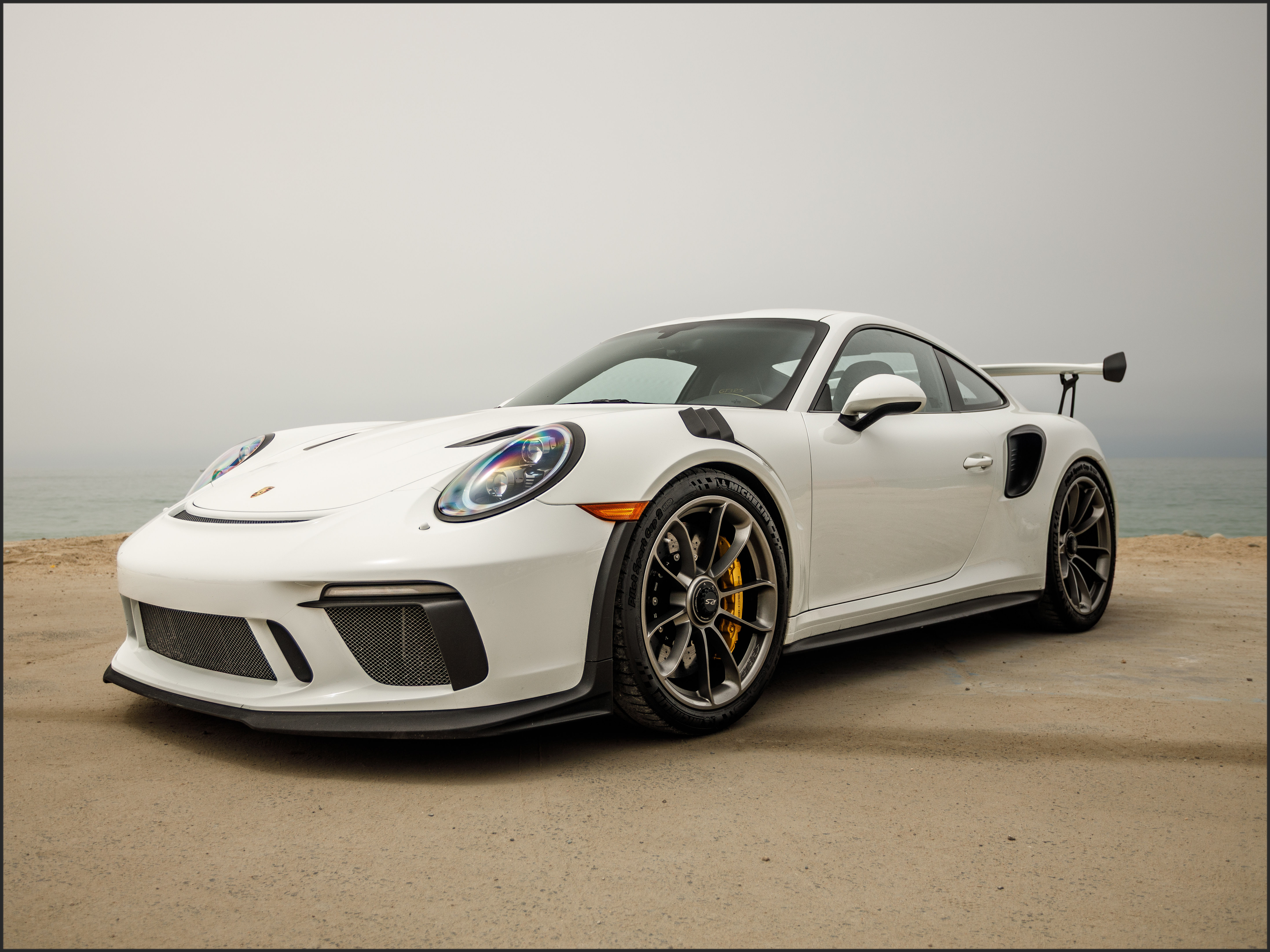 2019 PORSCHE 911 Image 1
