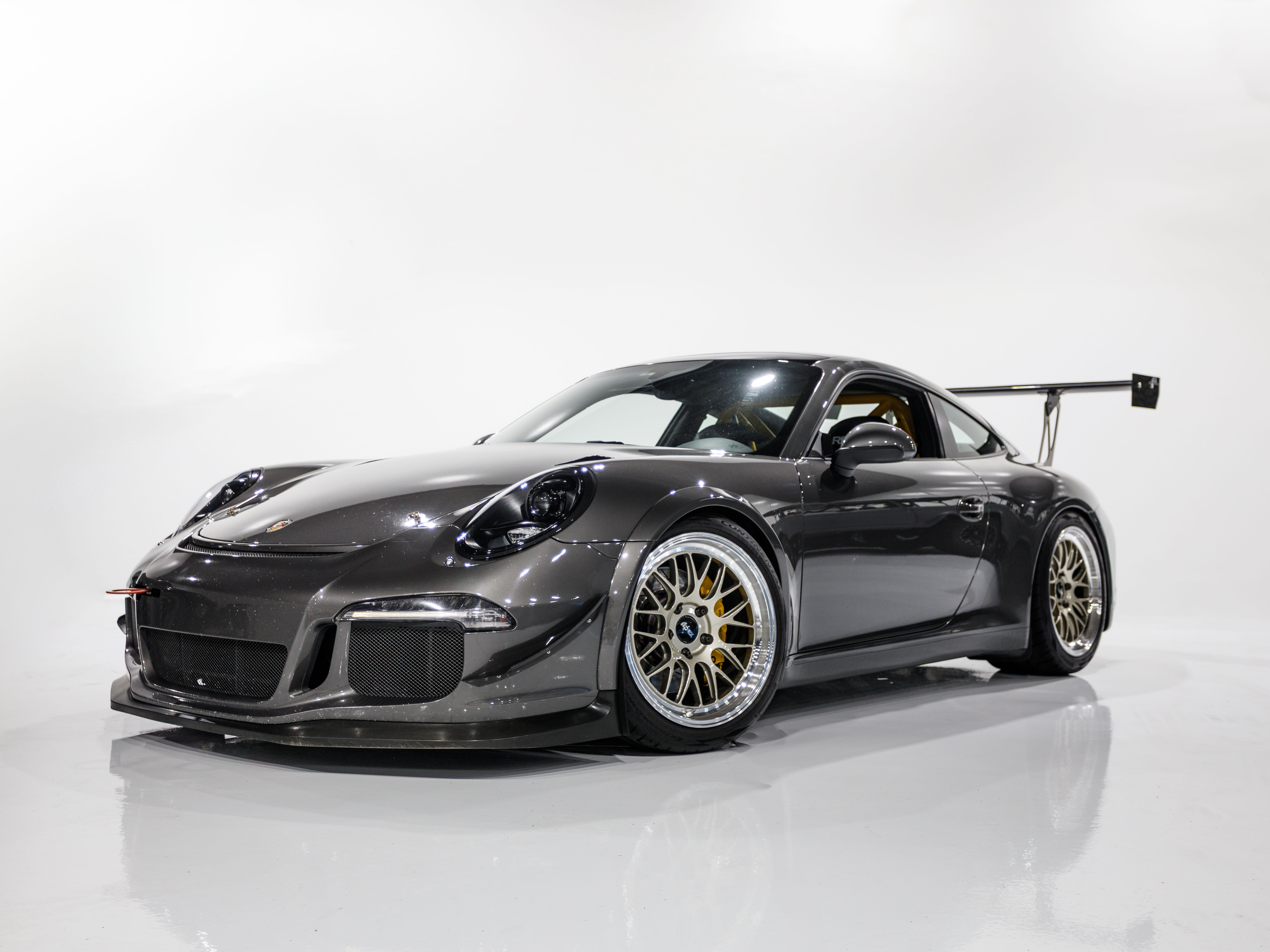 GRAY, 2013 PORSCHE 911 Image 2