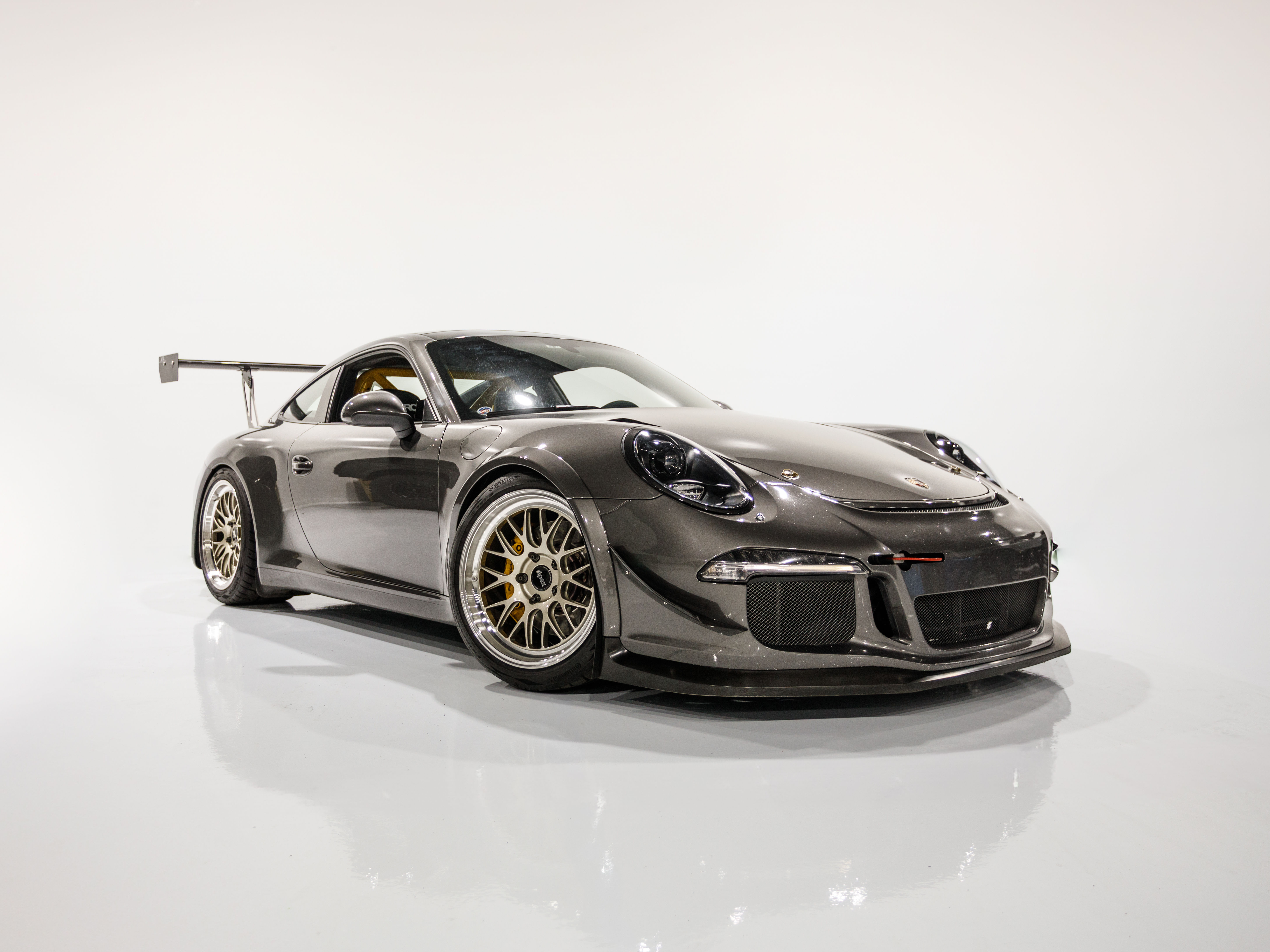 GRAY, 2013 PORSCHE 911 Image 7