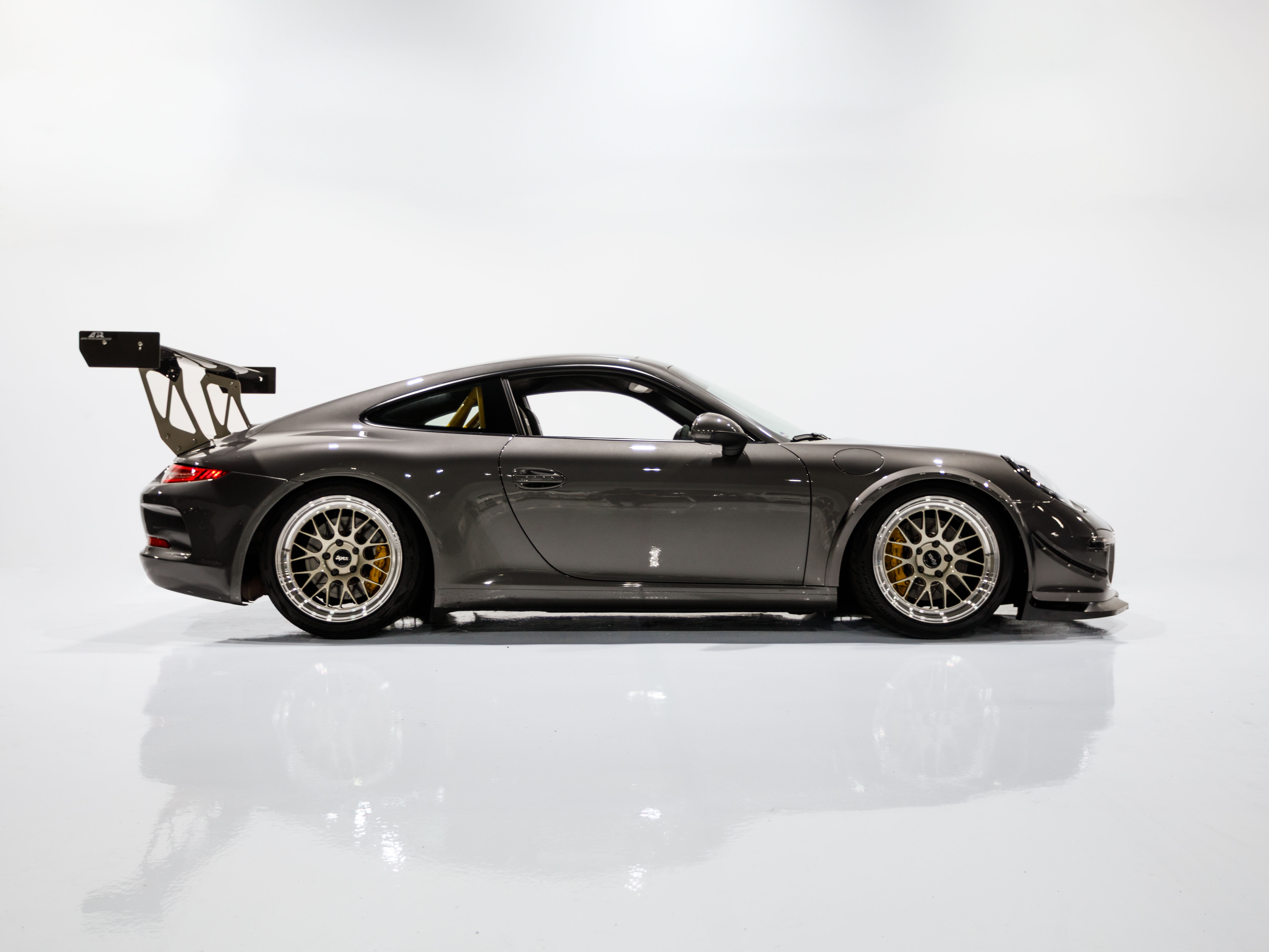 GRAY, 2013 PORSCHE 911 Image 8