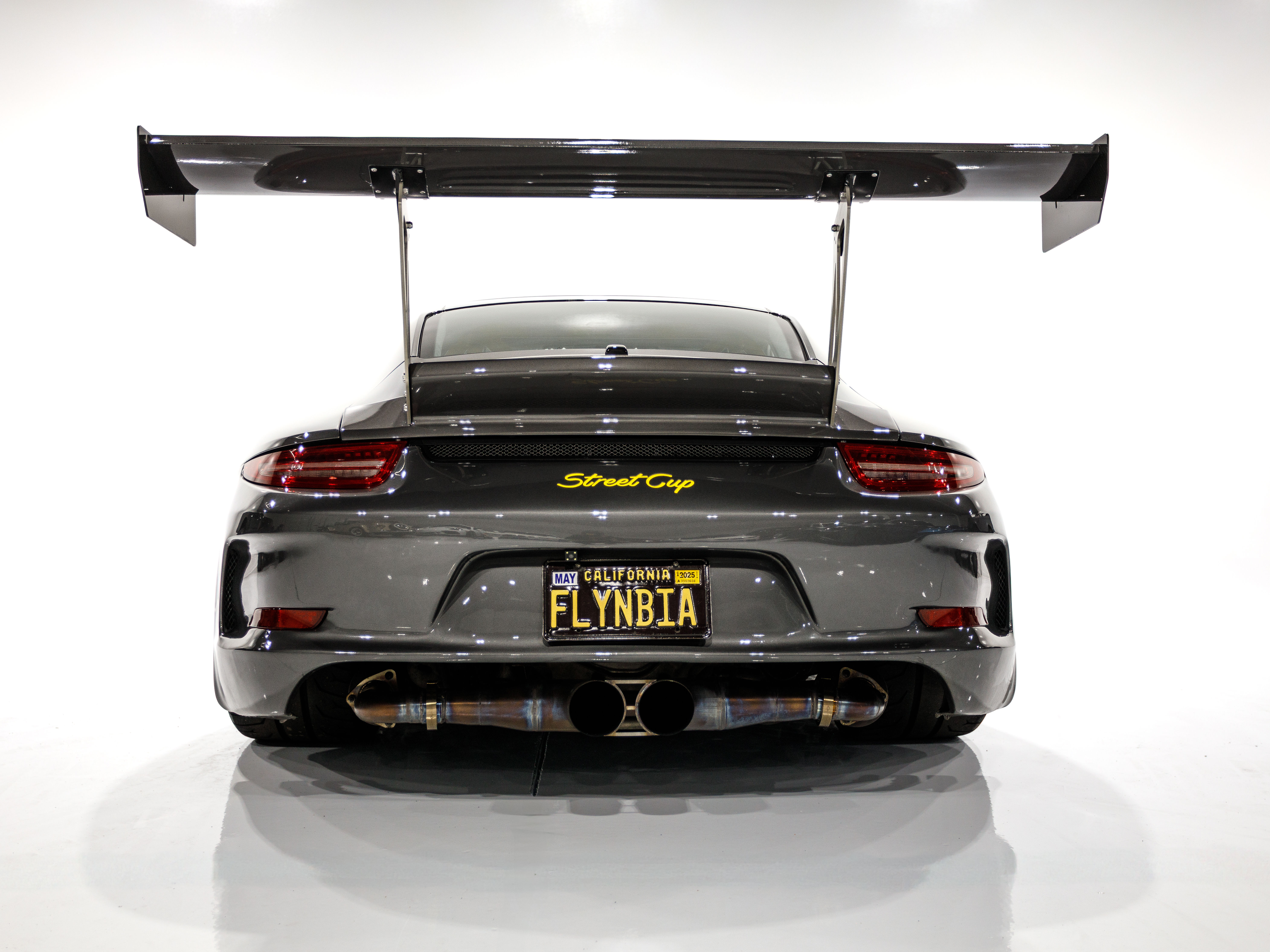 GRAY, 2013 PORSCHE 911 Image 11