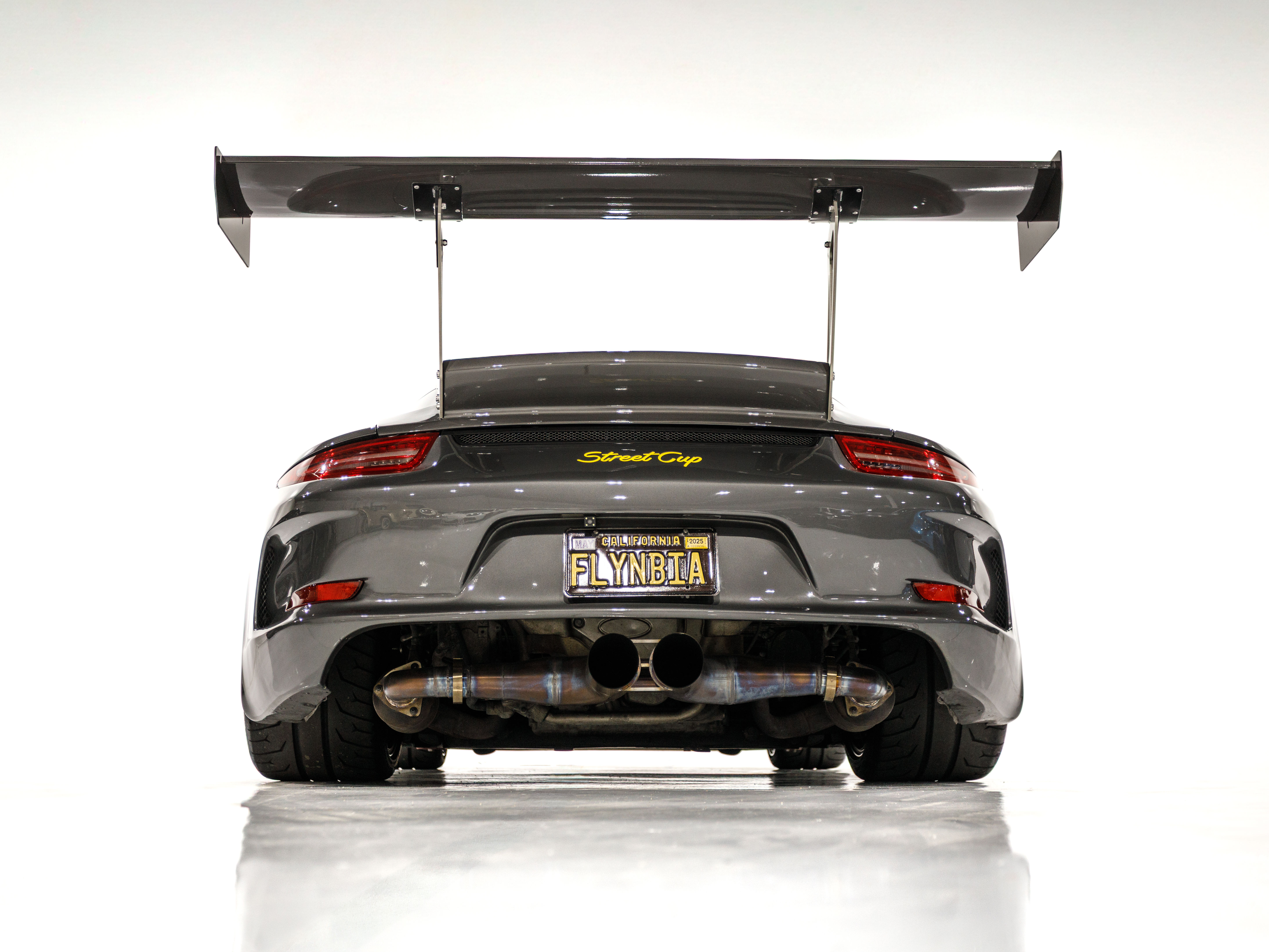 GRAY, 2013 PORSCHE 911 Image 12