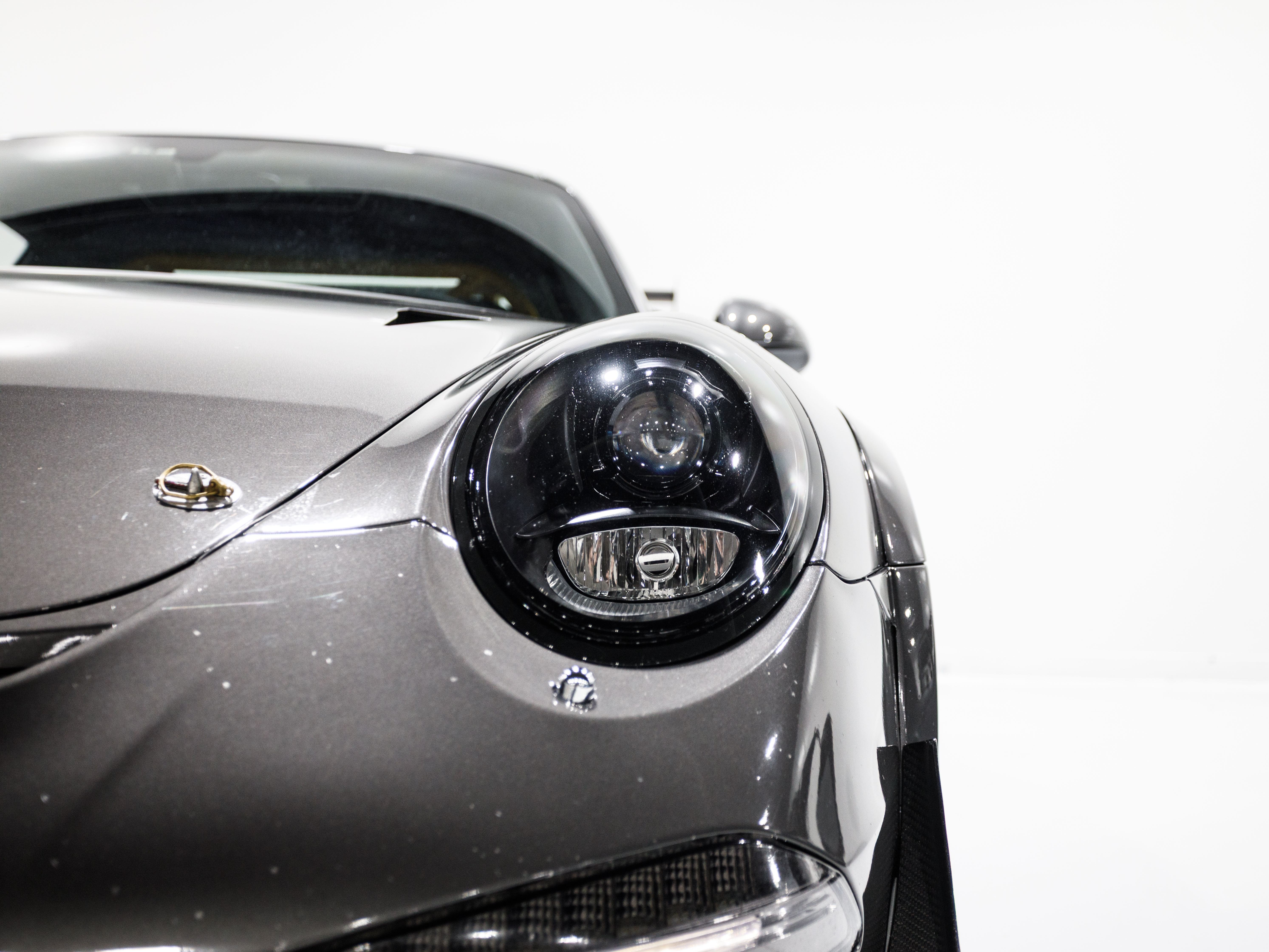 GRAY, 2013 PORSCHE 911 Image 19