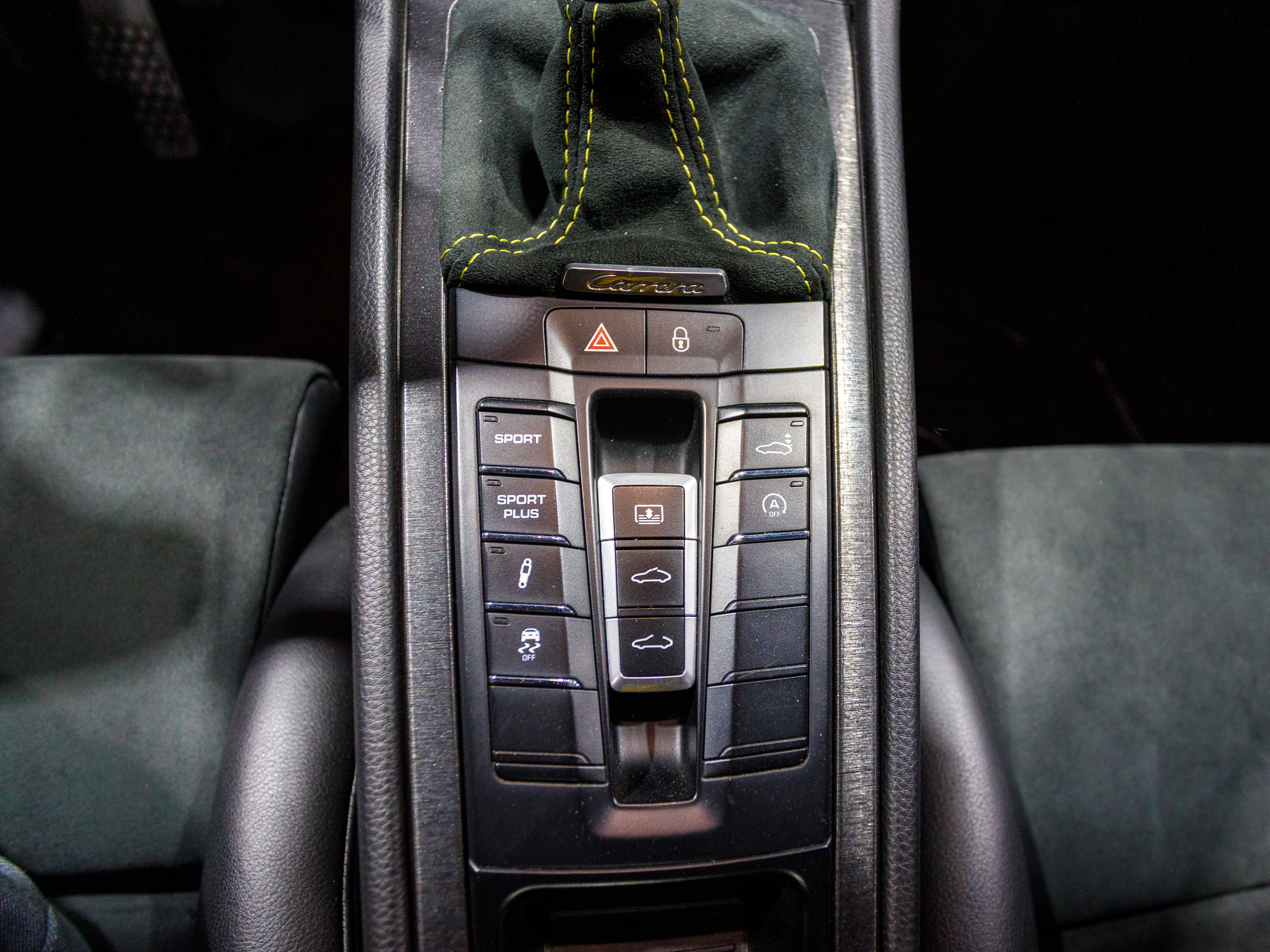 GRAY, 2013 PORSCHE 911 Image 28