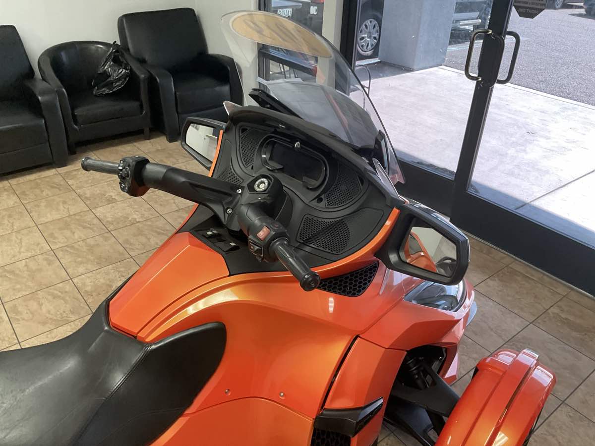 ORANGE, 2019 CANA SPYDER Image 17