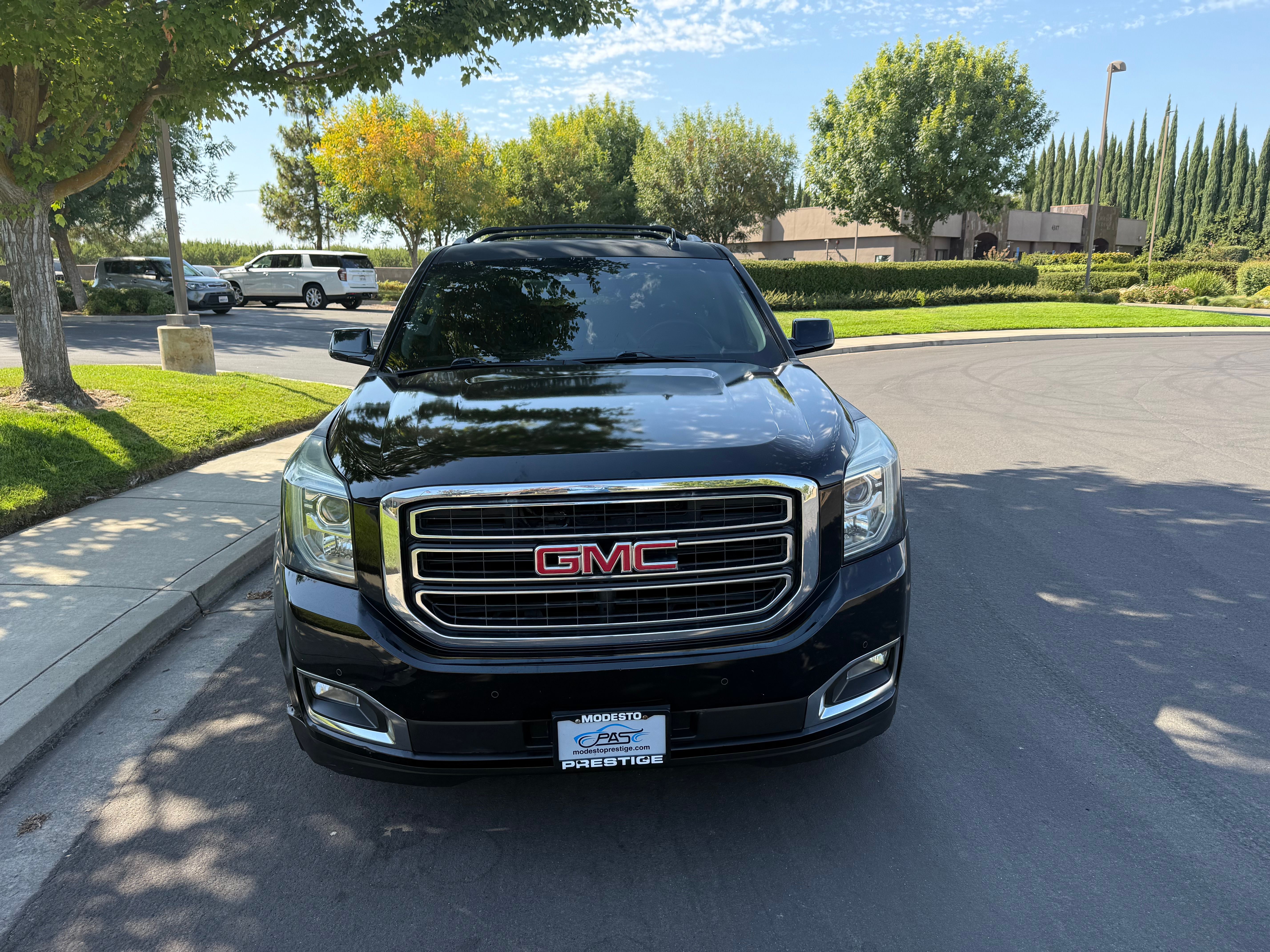 N / A, 2017 GMC YUKON Thumnail Image 2