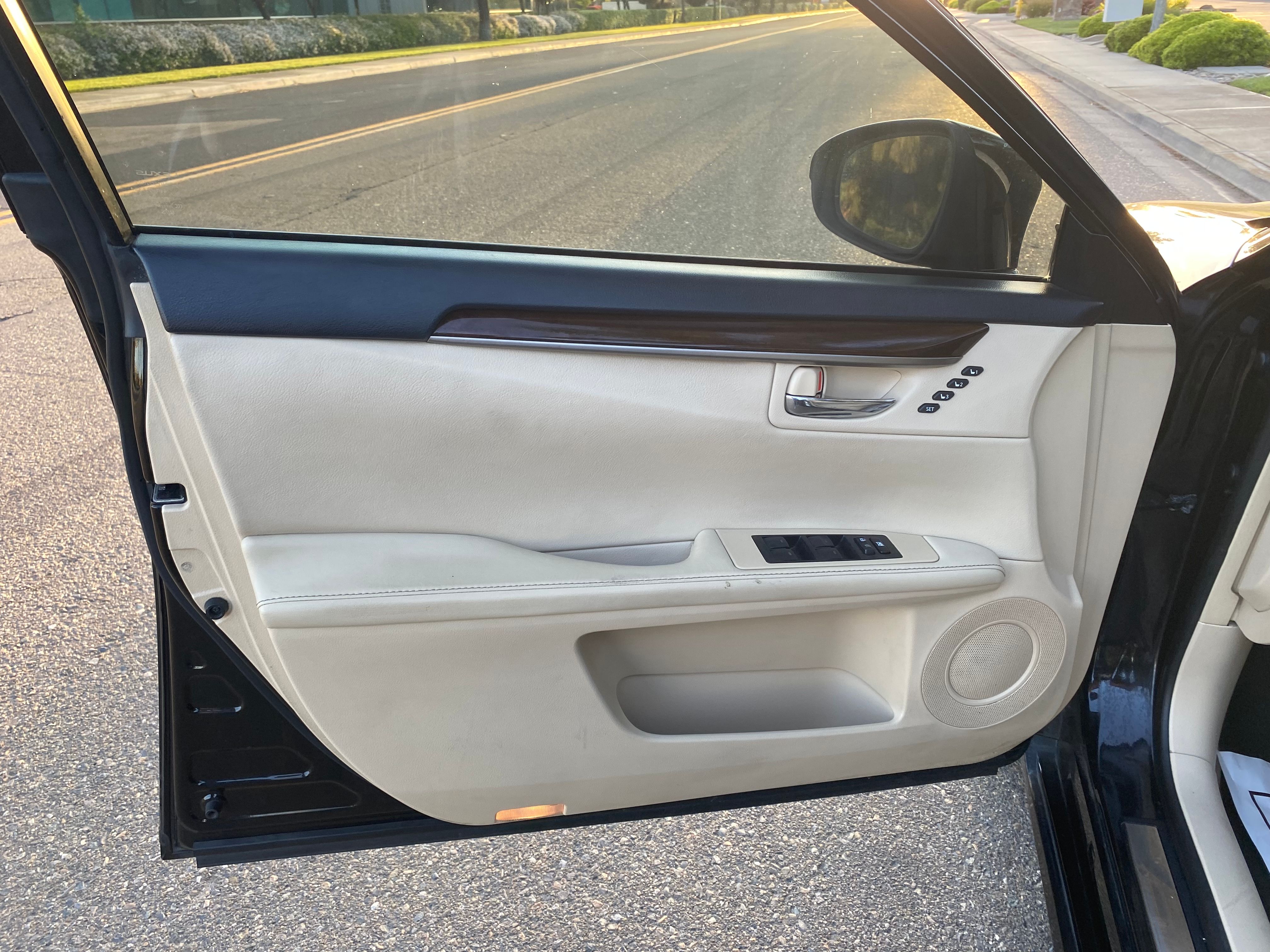N / A, 2013 LEXUS ES Image 14