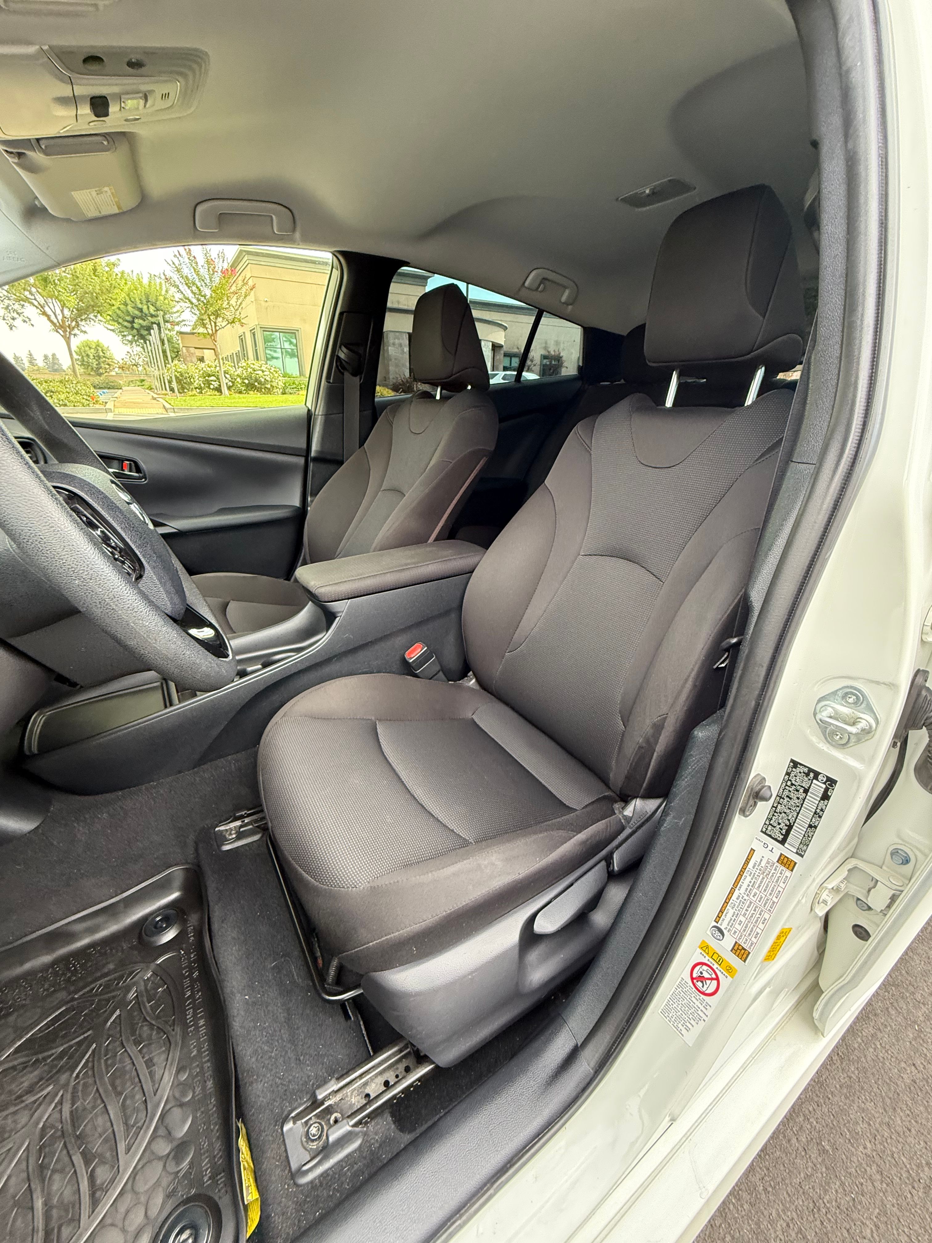 N / A, 2020 TOYOTA PRIUS Image 11