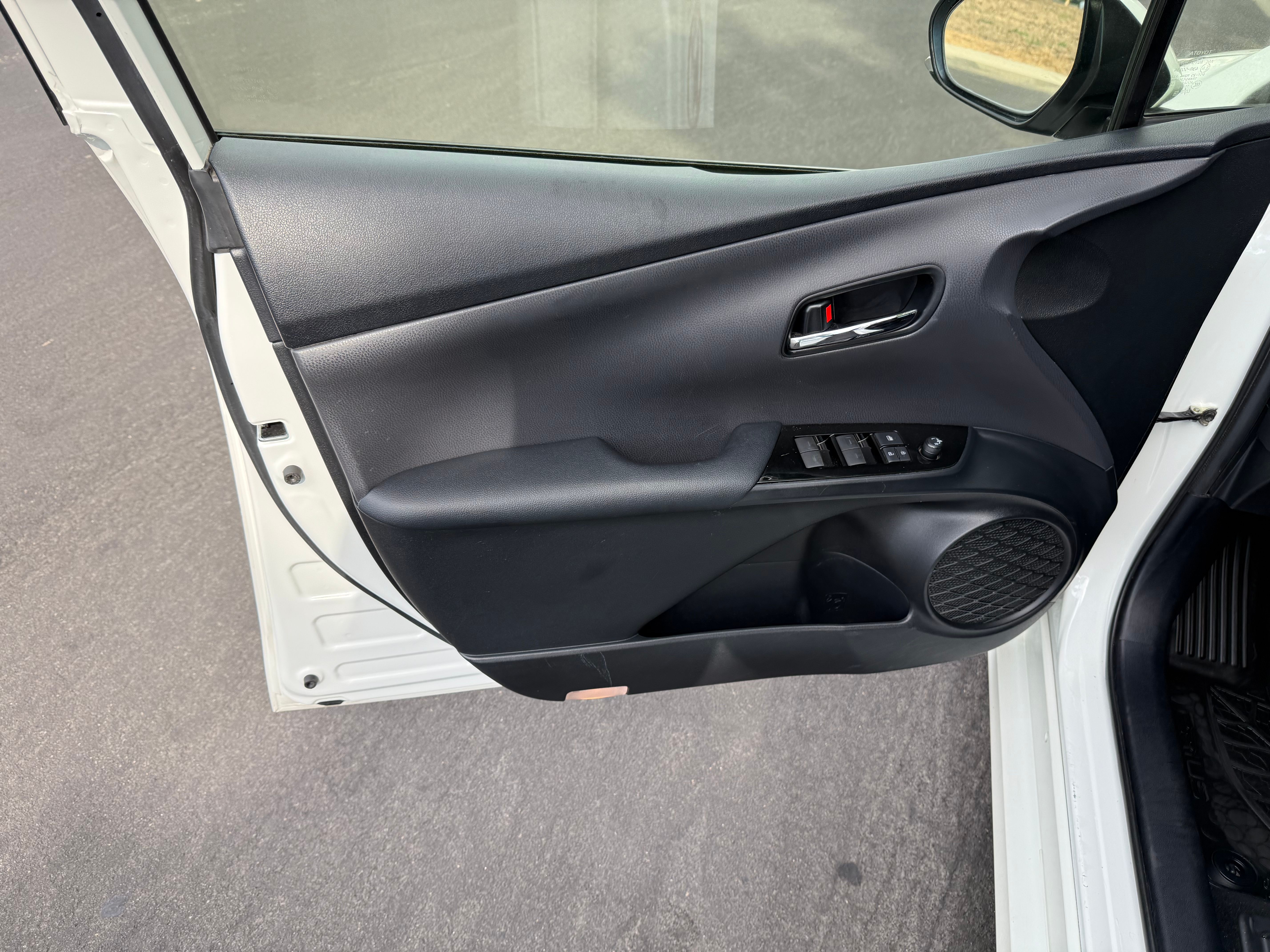 N / A, 2020 TOYOTA PRIUS Image 12