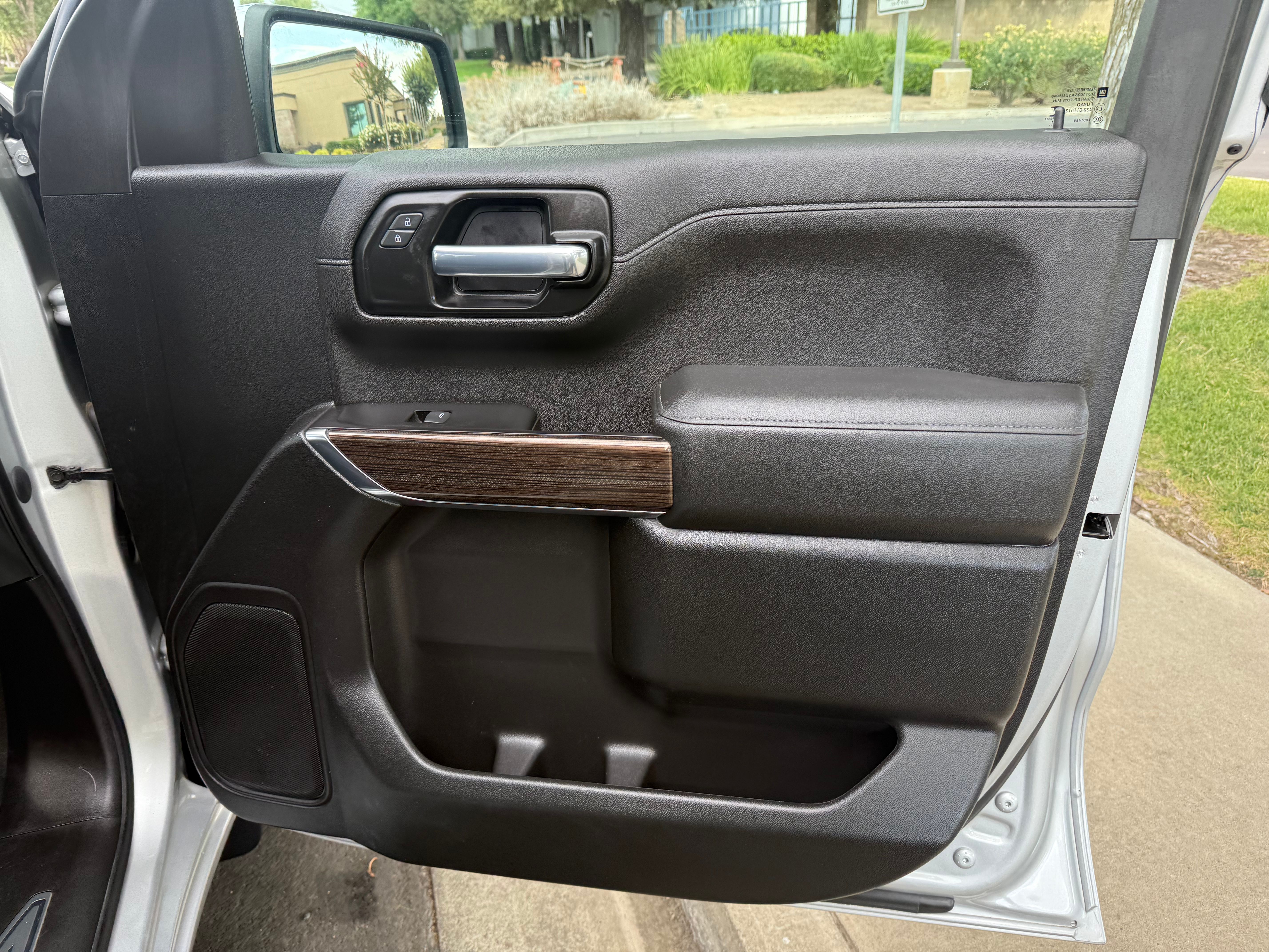 N / A, 2021 CHEVROLET SILVERADO 1500 CREW CAB Image 9